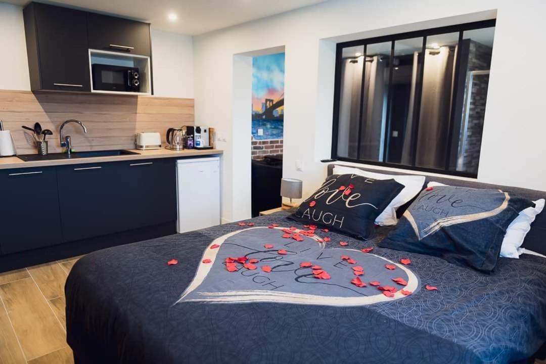 Charmante Residence De Tourisme Avec Jacuzzi Crecy-la-Chapelle Екстер'єр фото